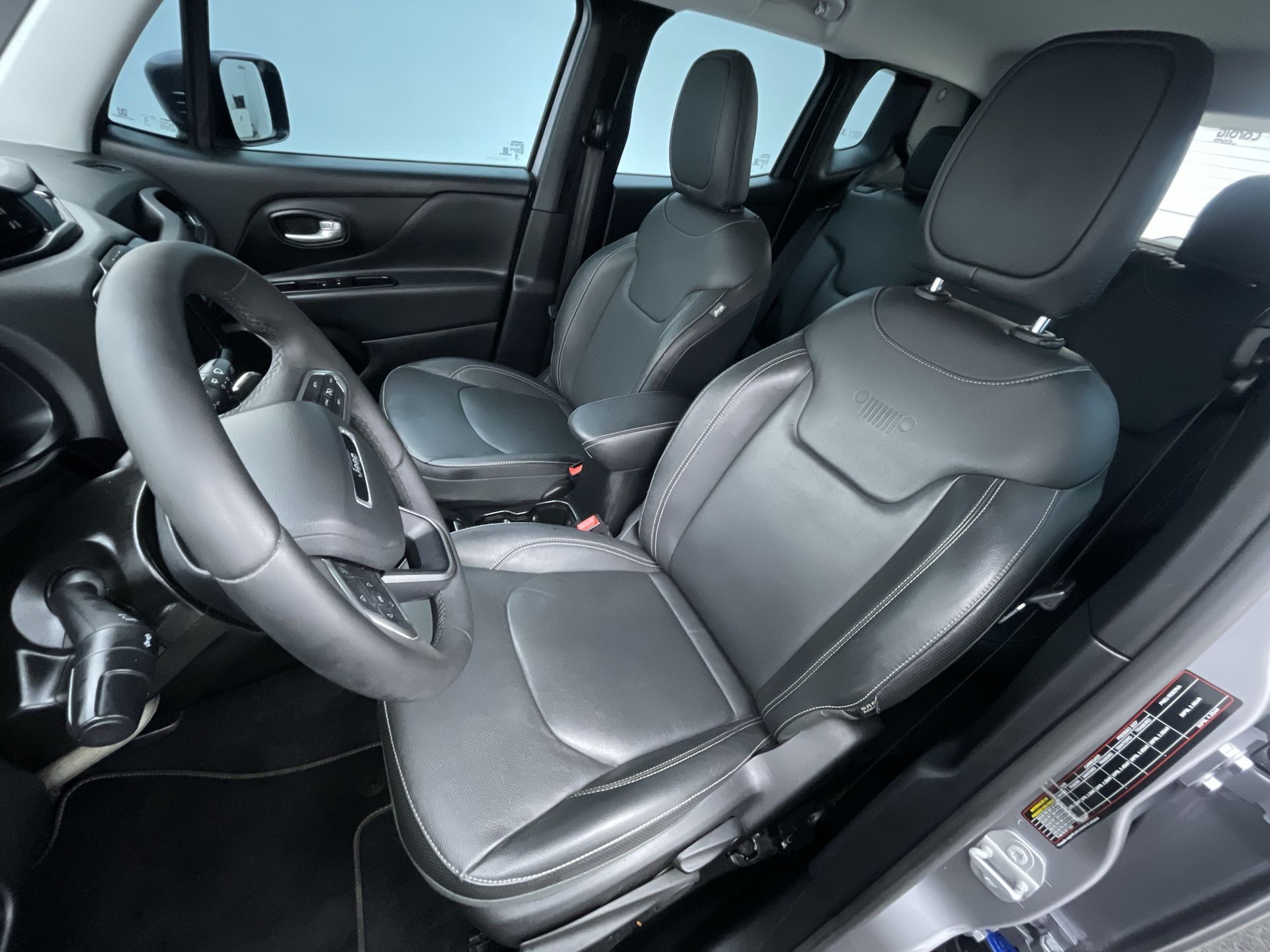 Jeep-RENEGADE-Renegade Long. T270 1.3 TB 4x2 Flex Aut.