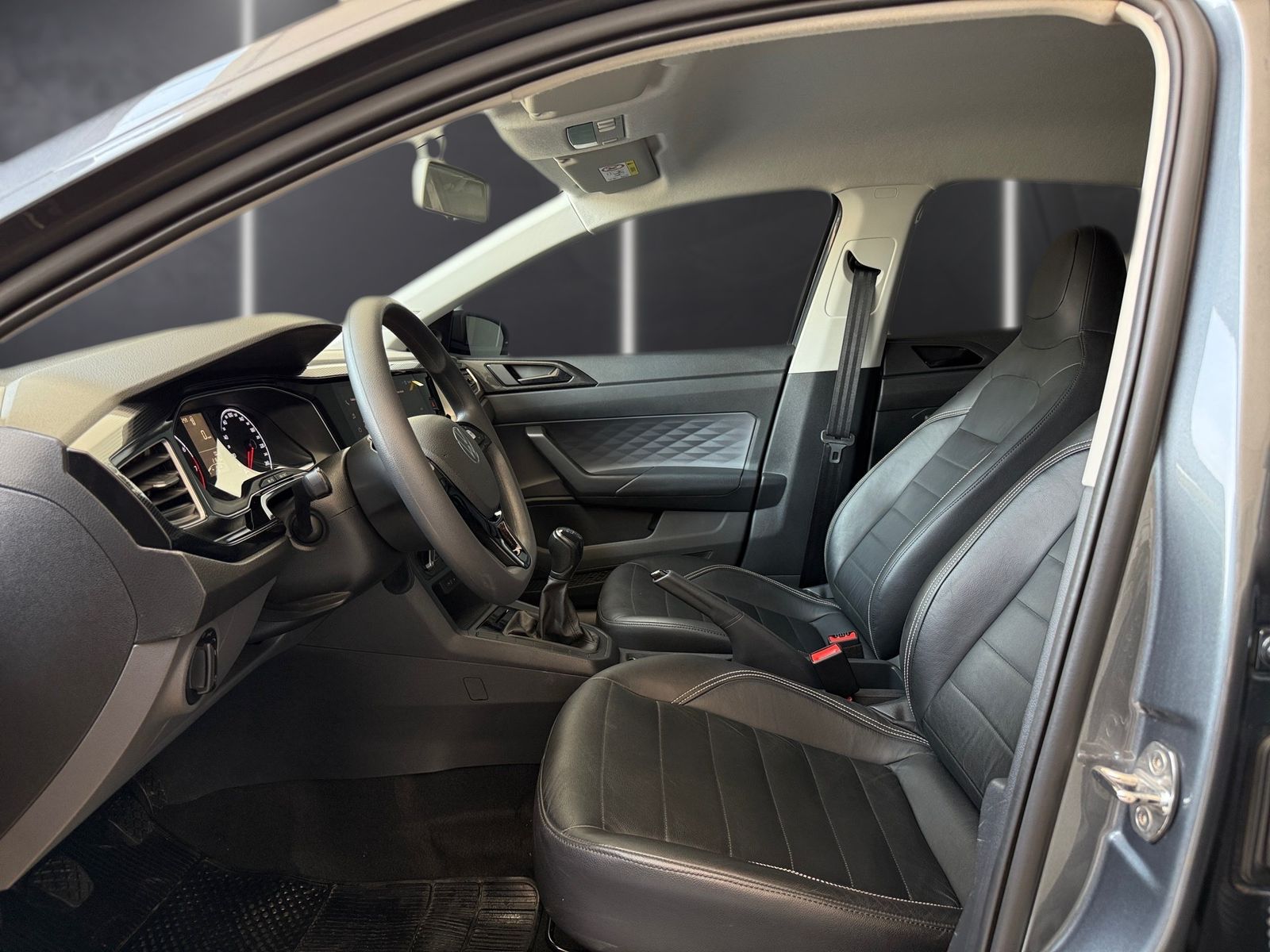 VW - Volkswagen-Polo-Polo Track 1.0 Flex 12V 5p