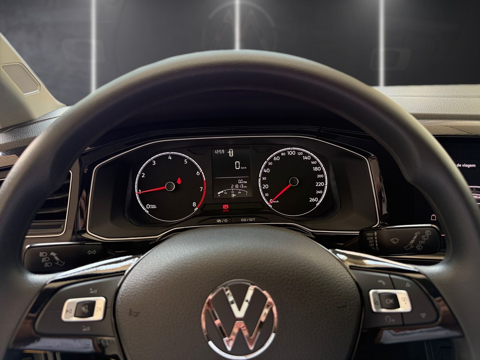 VW - Volkswagen-Polo-Polo Track 1.0 Flex 12V 5p