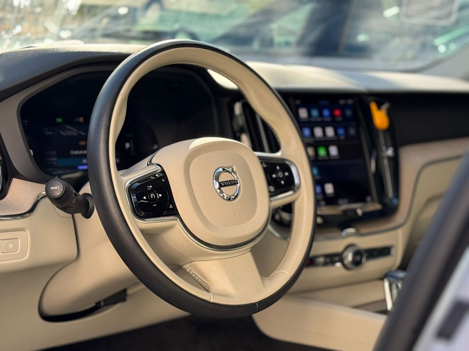 Volvo-XC 60-XC 60 T-8 Plus 2.0 AWD (Híbrido)