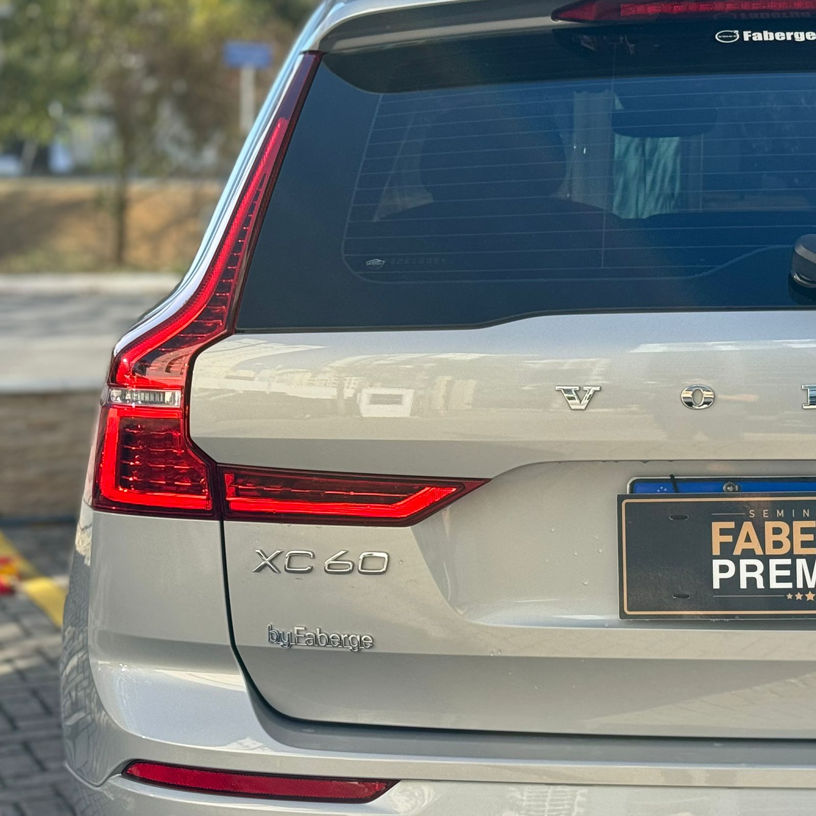 Volvo-XC 60-XC 60 T-8 Plus 2.0 AWD (Híbrido)