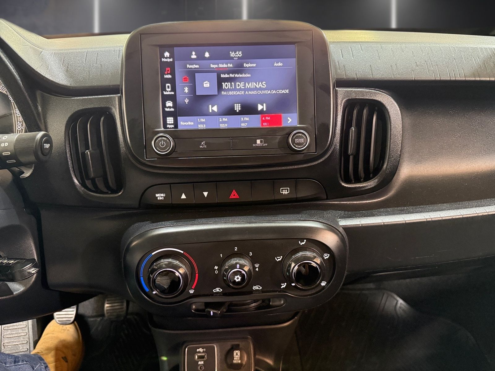 Fiat-MOBI-MOBI TREKKING 1.0 Flex 5p.