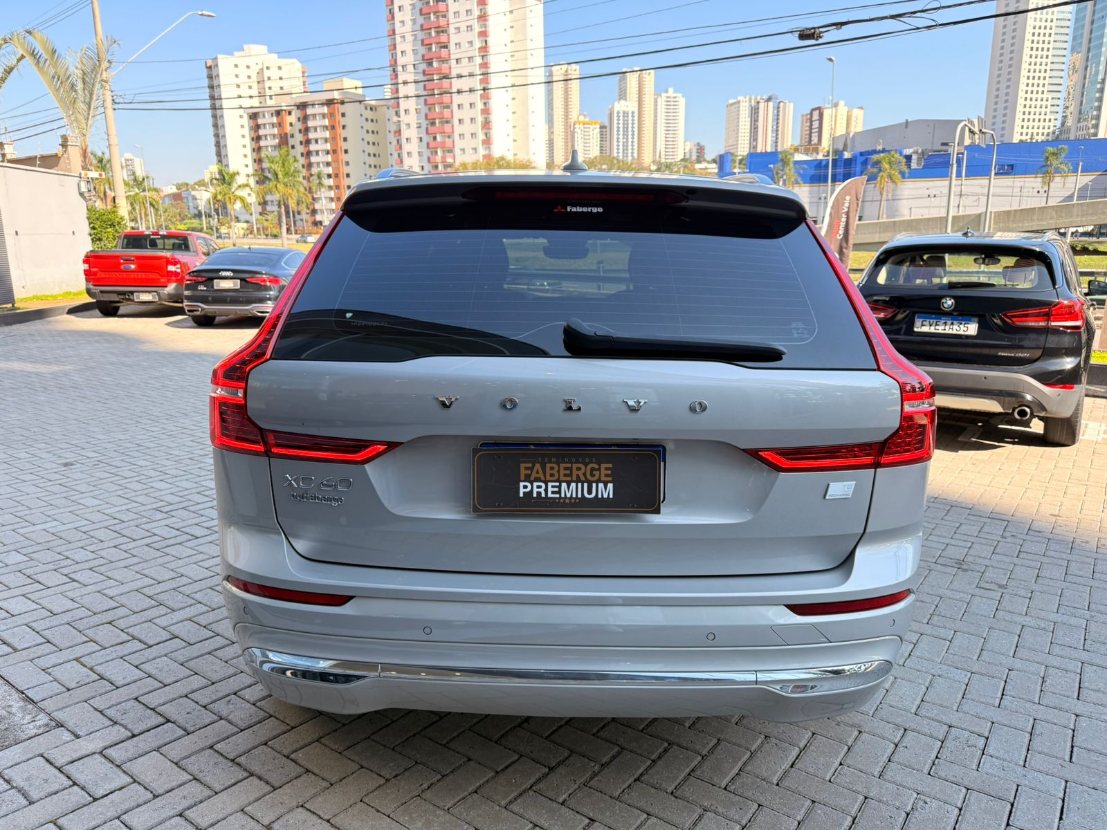 Volvo-XC 60-XC 60 T-8 Ultimate 2.0 AWD (Híbrido)
