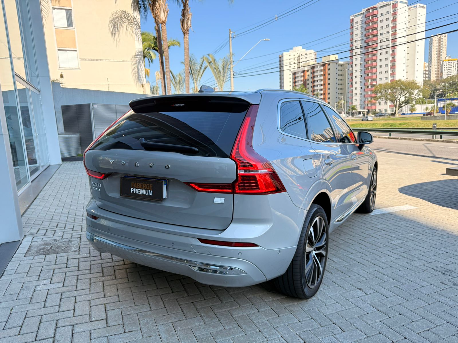 Volvo-XC 60-XC 60 T-8 Ultimate 2.0 AWD (Híbrido)