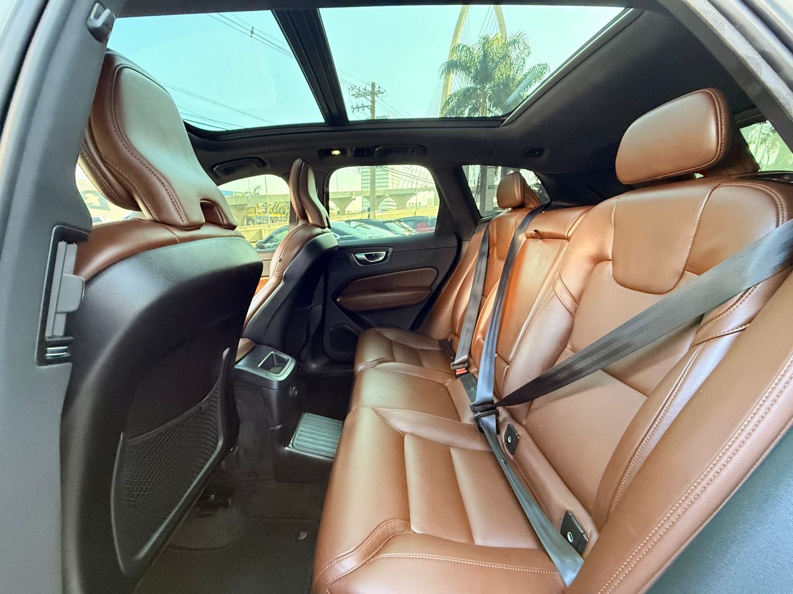 Volvo-XC 60-XC 60 T-8 Ultimate 2.0 AWD (Híbrido)