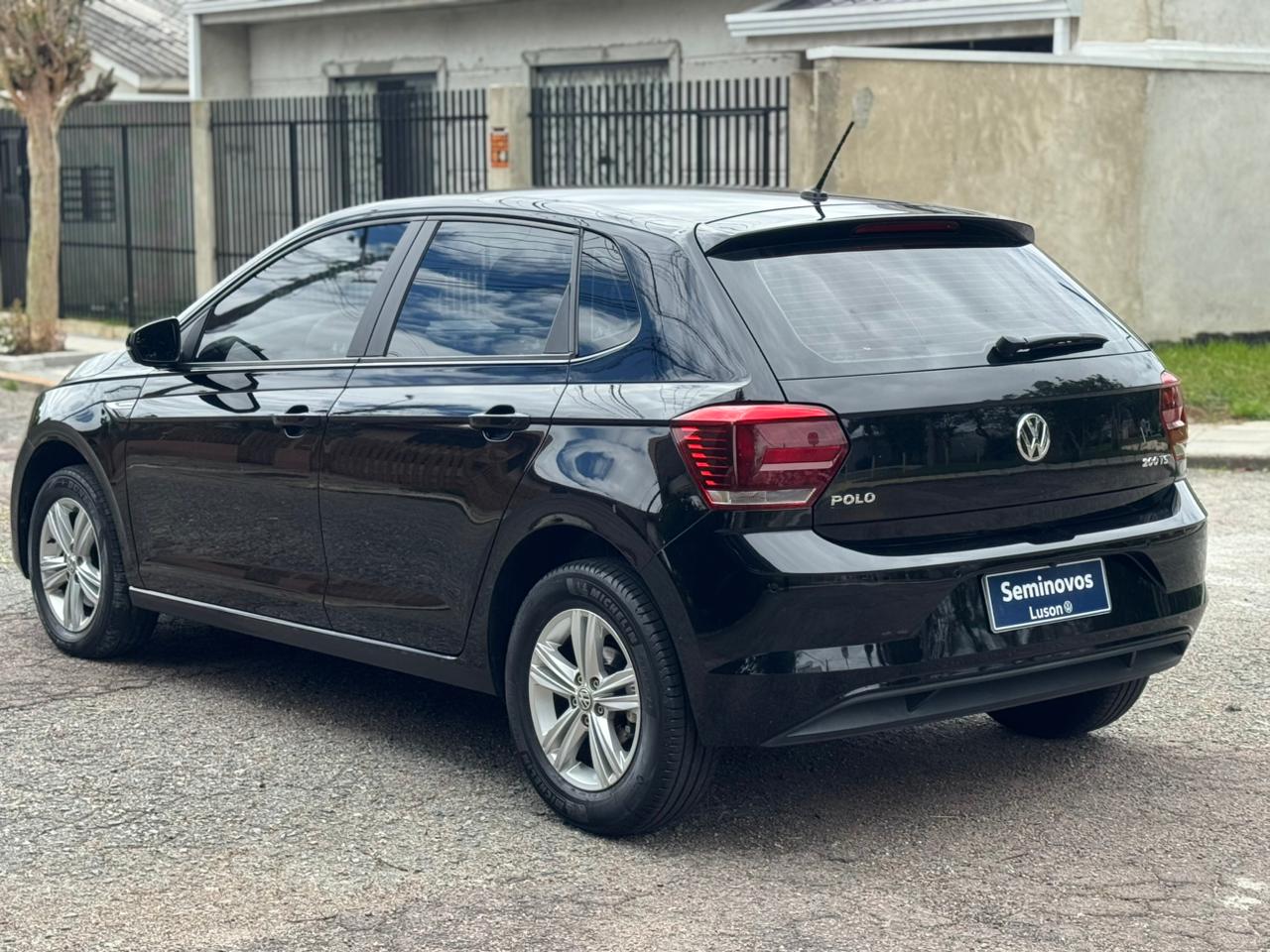 VW - Volkswagen-Polo-Polo Comfort. 200 TSI 1.0 Flex 12V Aut.