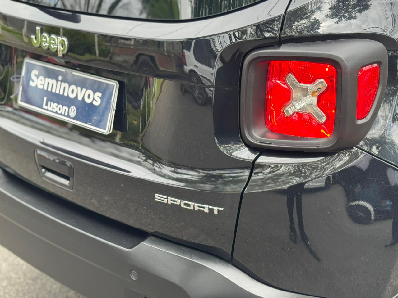 Jeep-RENEGADE-Renegade Sport 1.8 4x2 Flex 16V Aut.