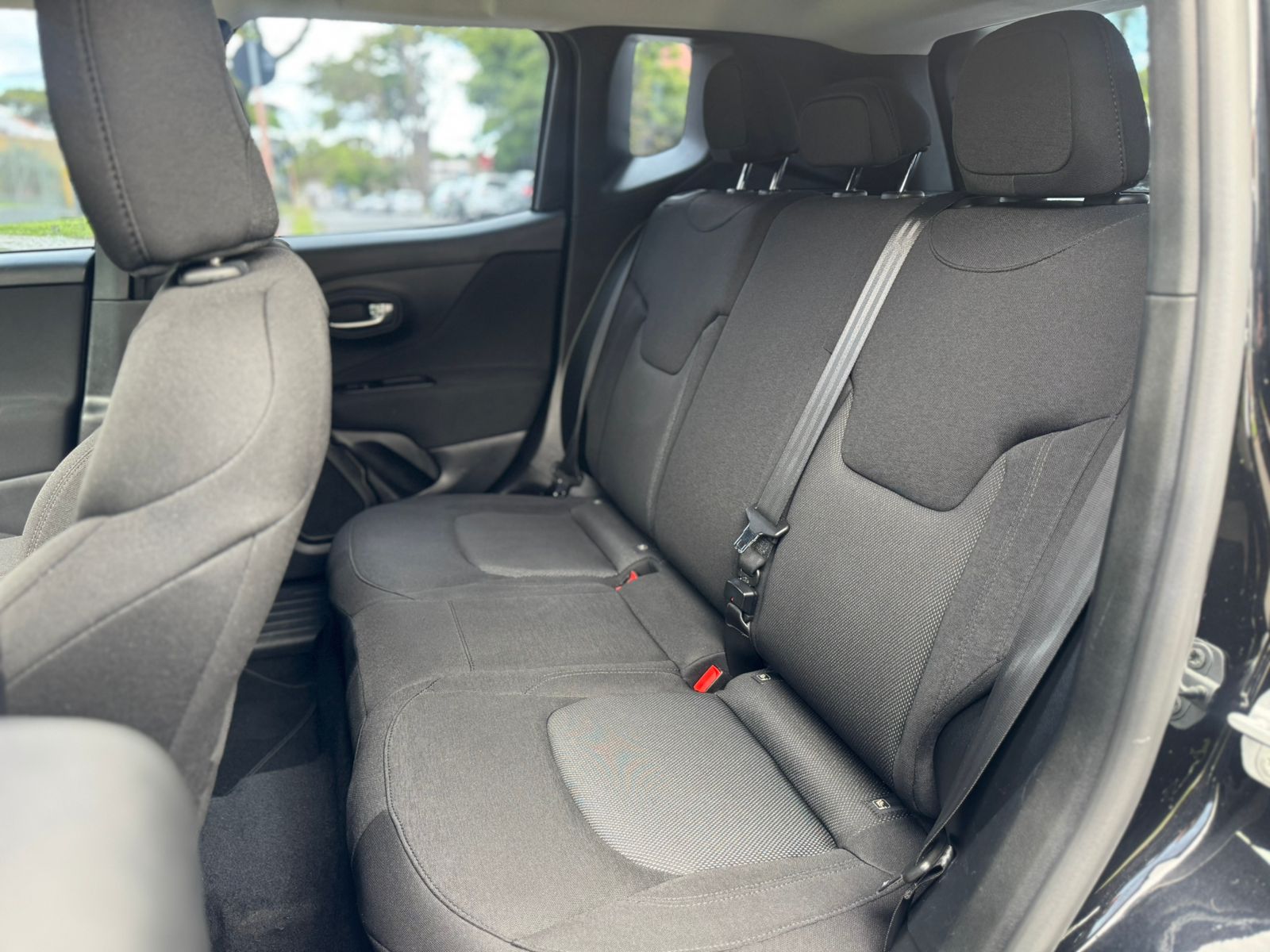 Jeep-RENEGADE-Renegade Sport 1.8 4x2 Flex 16V Aut.