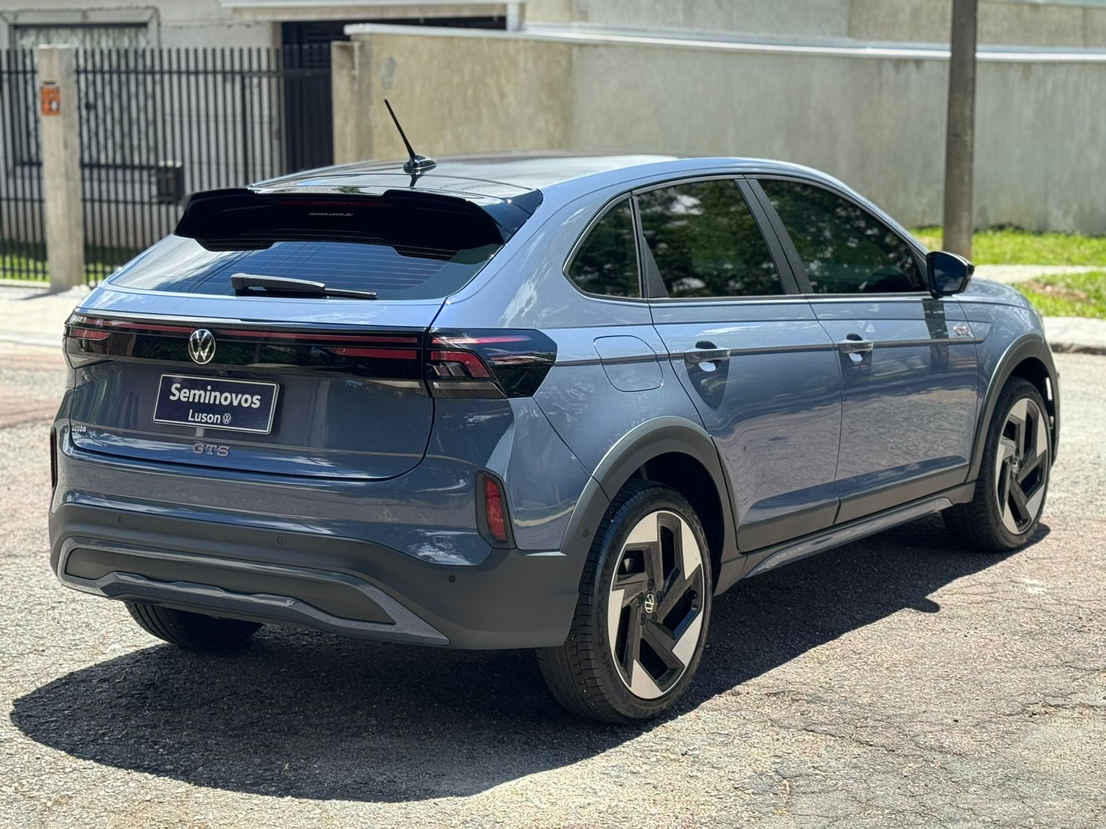 VW - Volkswagen-Nivus-Nivus GTS 1.4 250 TSI Flex Aut.