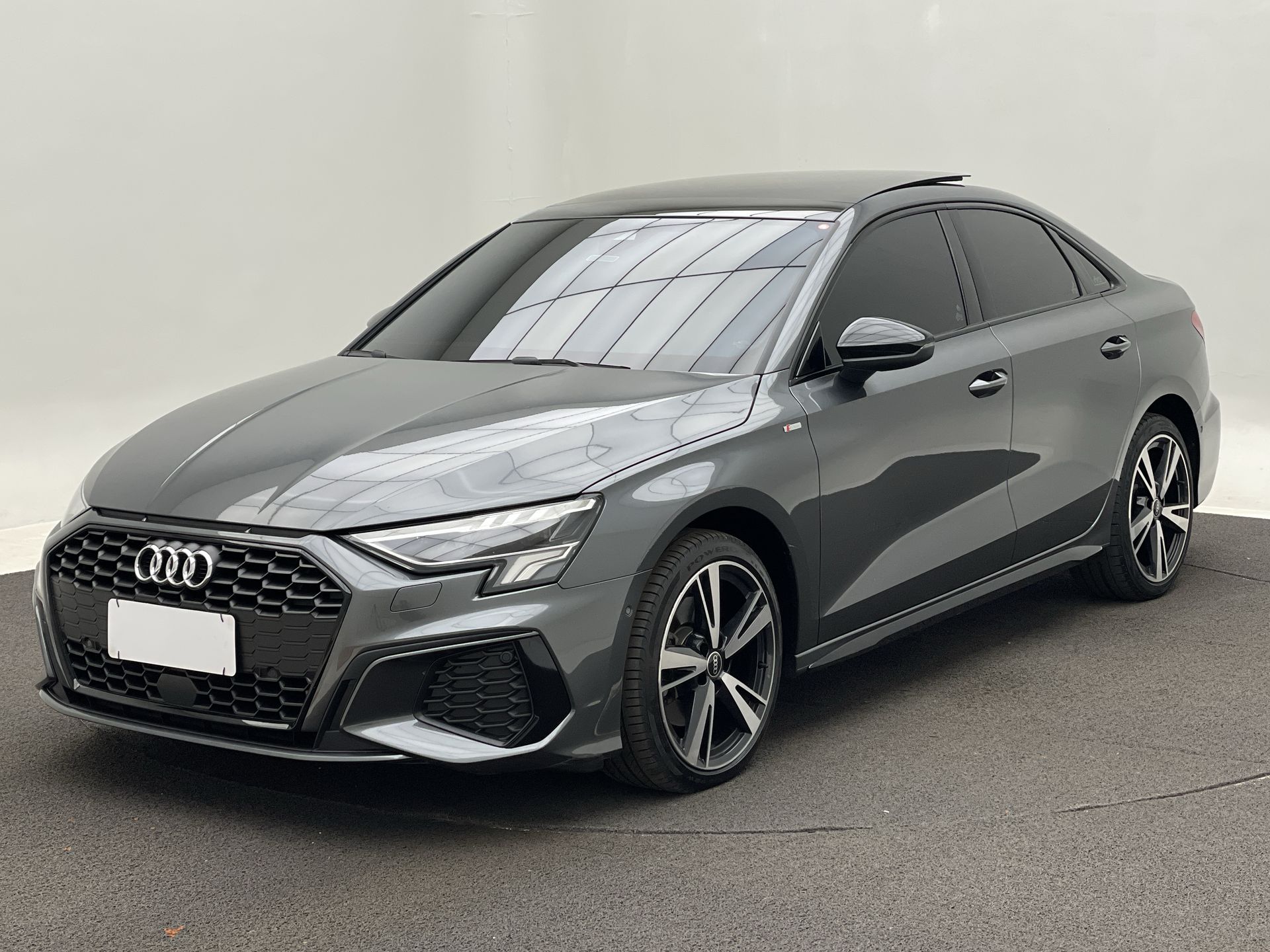 A3 Sed. Perform. Black 2.0 TFSI S-tronic