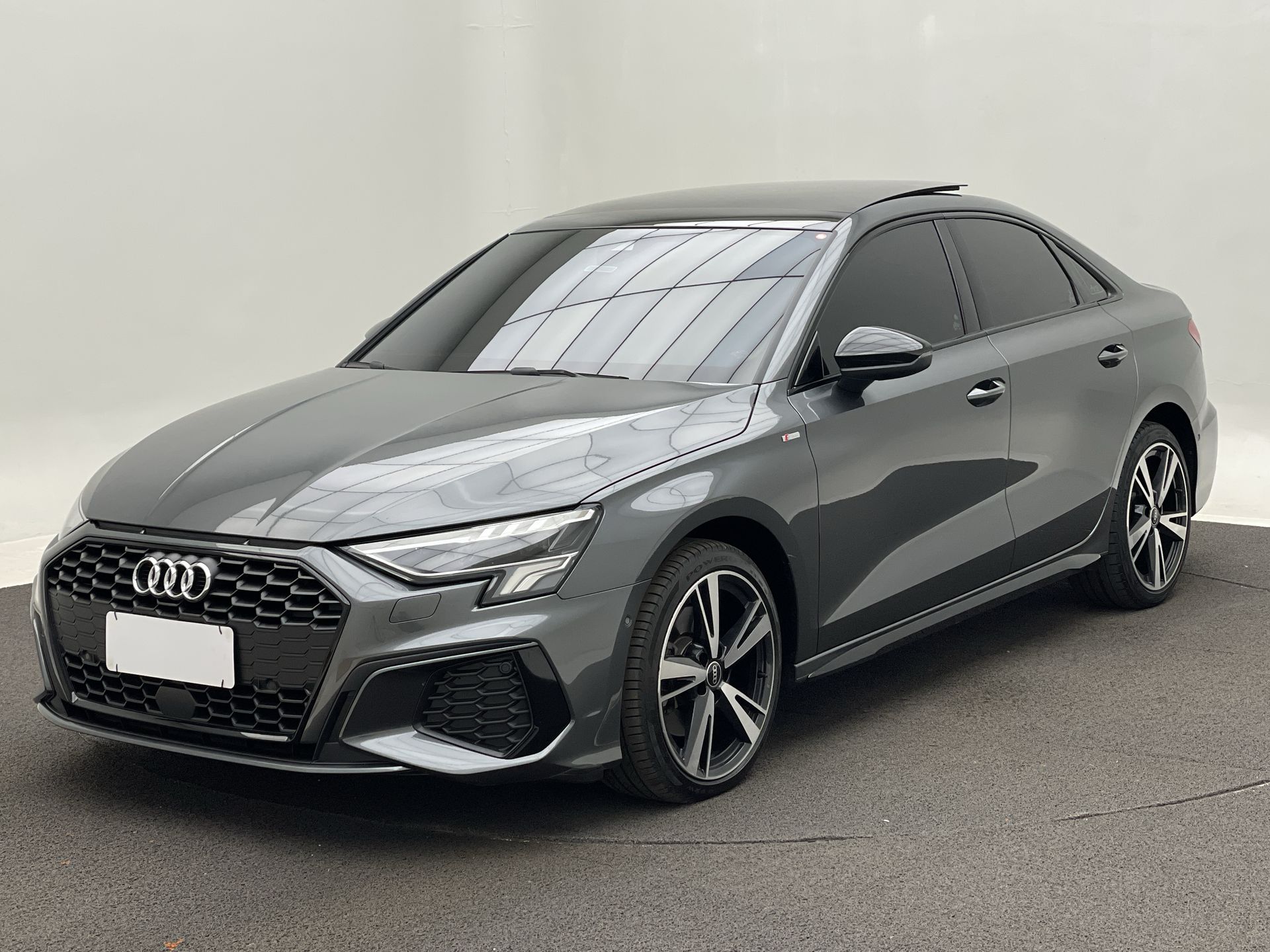 A3 Sed. Perform. Black 2.0 TFSI S-tronic