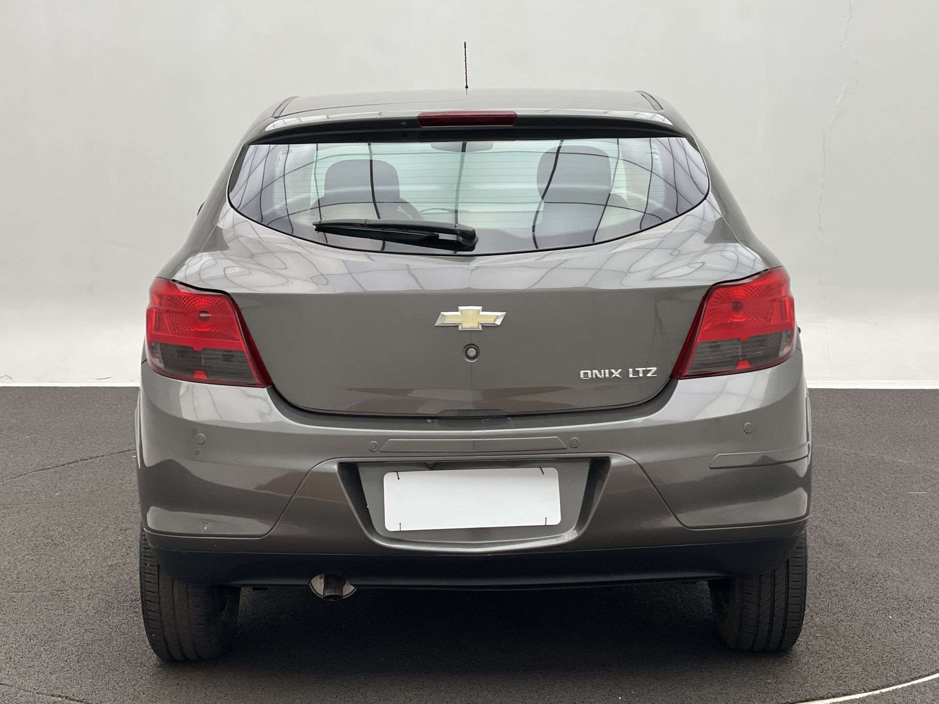 GM - Chevrolet-ONIX-ONIX HATCH LTZ 1.4 8V FlexPower 5p Aut.