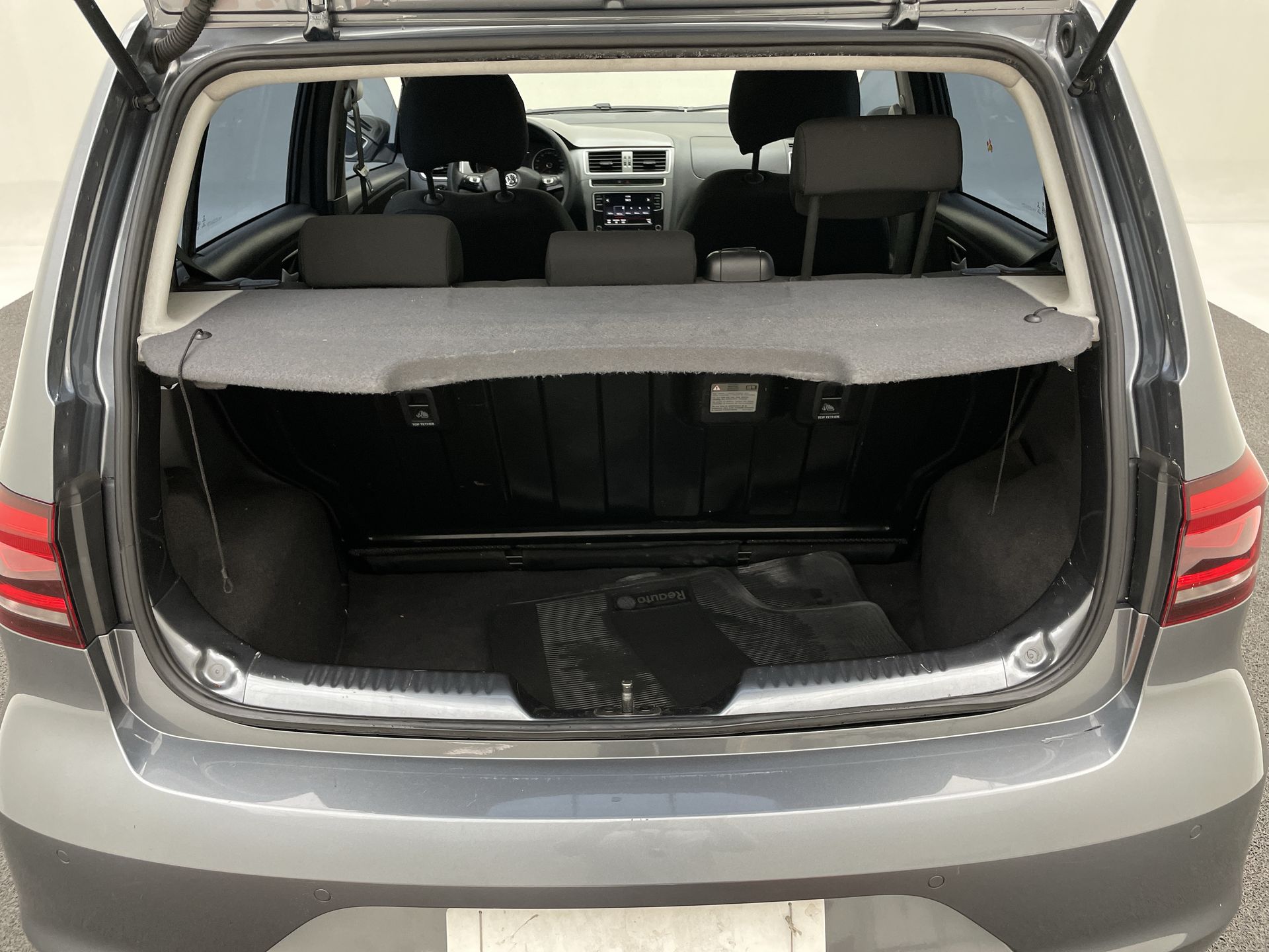 VW - Volkswagen-Fox-Fox Connect 1.6 Flex 8V 5p