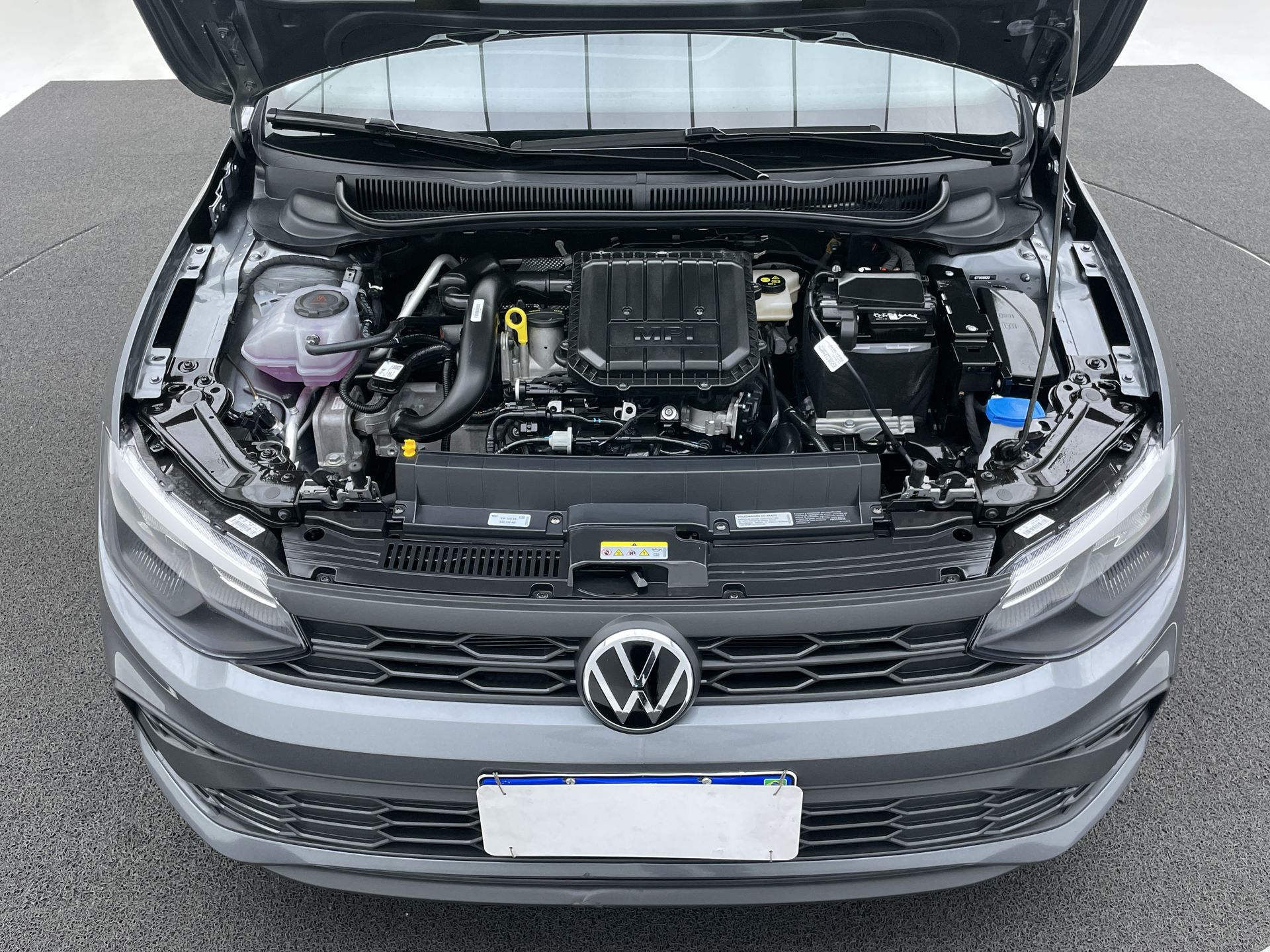 VW - Volkswagen-Polo-Polo Track 1.0 Flex 12V 5p