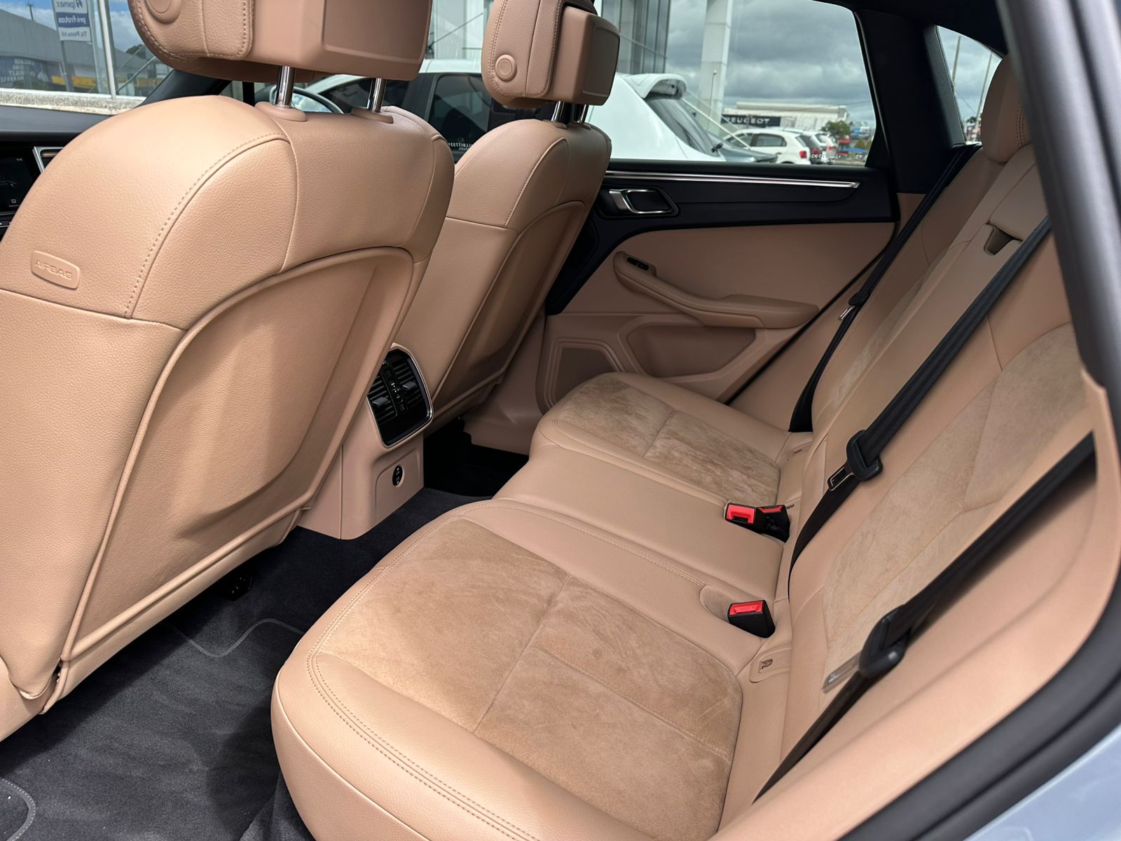 Porsche-MACAN-Macan 2.0 Turbo