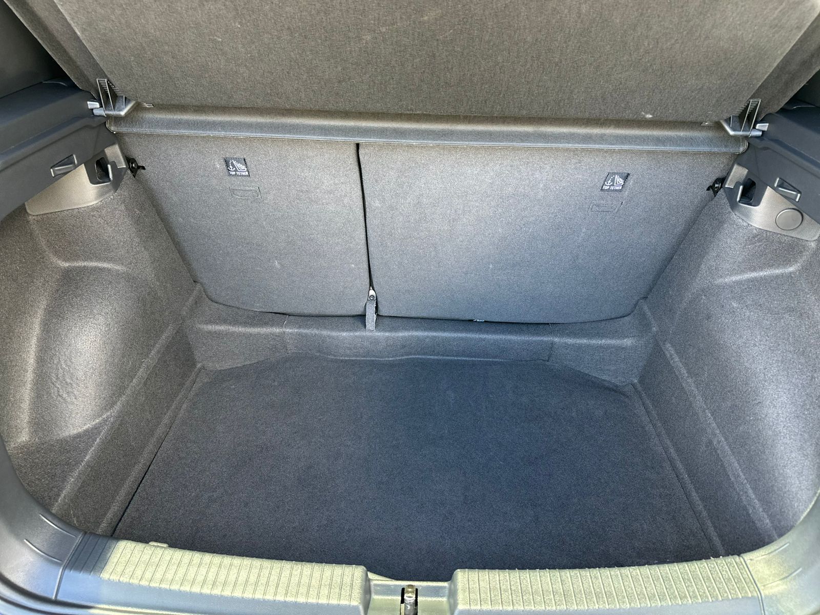 VW - Volkswagen-T-Cross-T-Cross Hig. 250 TSI 1.4 Flex 16V 5p Aut