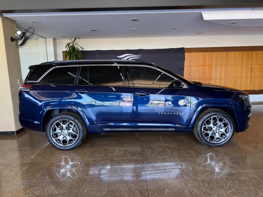 Jeep-COMMANDER-1.3 T270 TURBO FLEX OVERLAND AT6