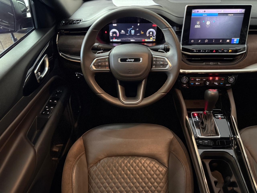 Jeep-COMMANDER-1.3 T270 TURBO FLEX OVERLAND AT6