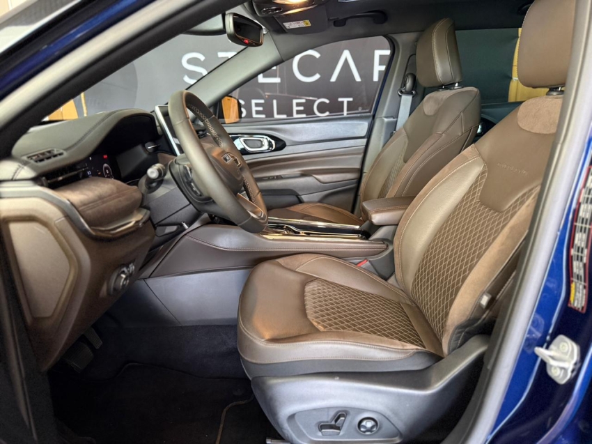 Jeep-COMMANDER-1.3 T270 TURBO FLEX OVERLAND AT6