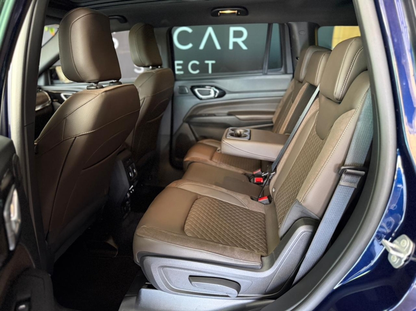 Jeep-COMMANDER-1.3 T270 TURBO FLEX OVERLAND AT6