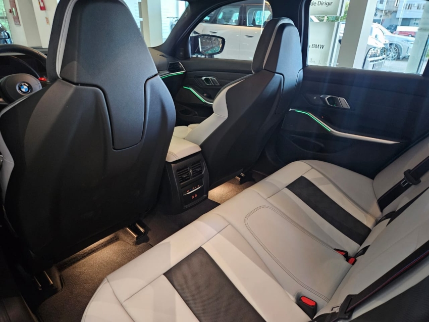 BMW-M3-3.0 I6 TWINTURBO GASOLINA COMPETITION M STEPTRONIC