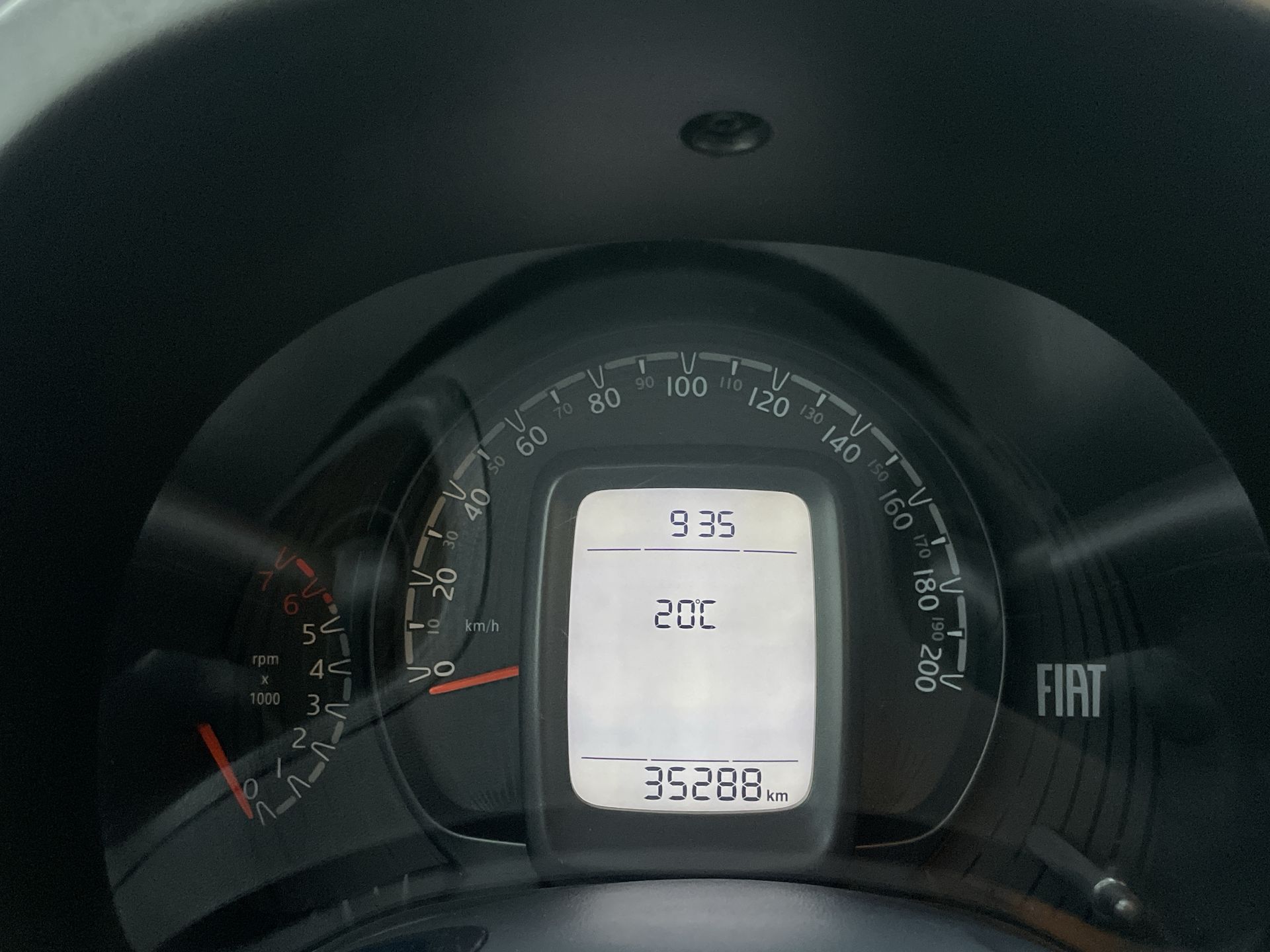 Fiat-MOBI-MOBI TREKKING 1.0 Flex 5p.
