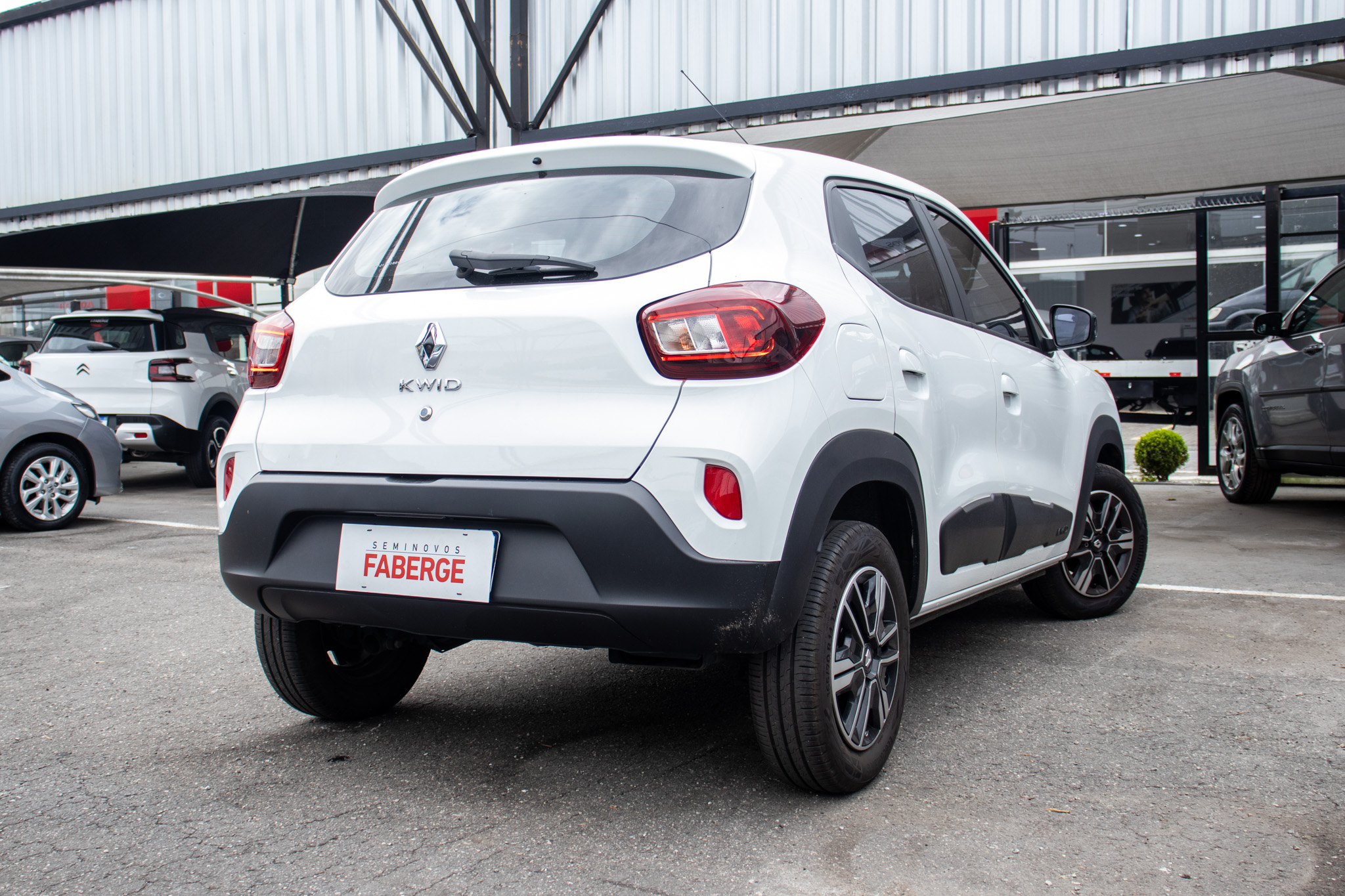 Renault-KWID-KWID Intense 1.0 Flex 12V 5p Mec.