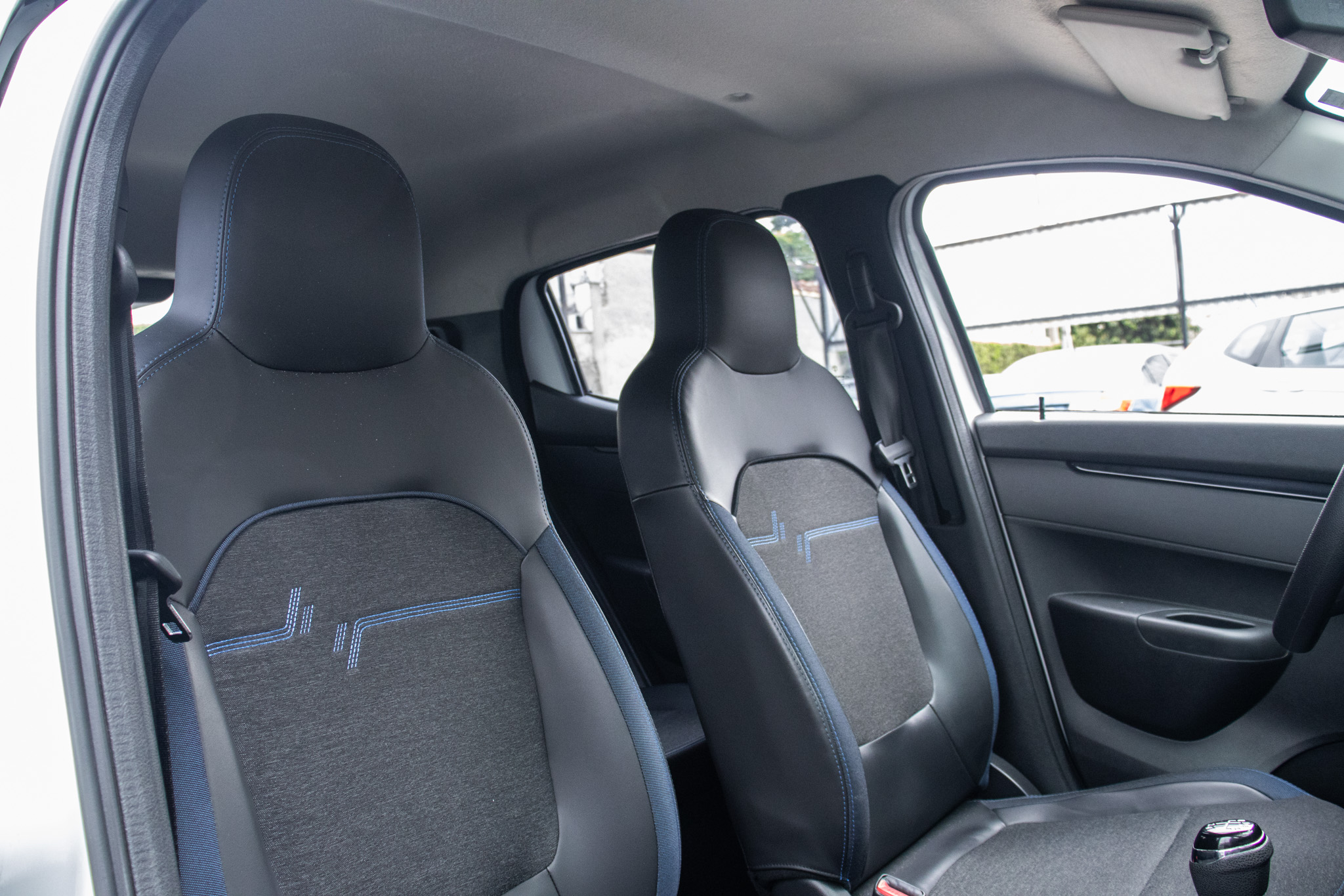 Renault-KWID-KWID Intense 1.0 Flex 12V 5p Mec.