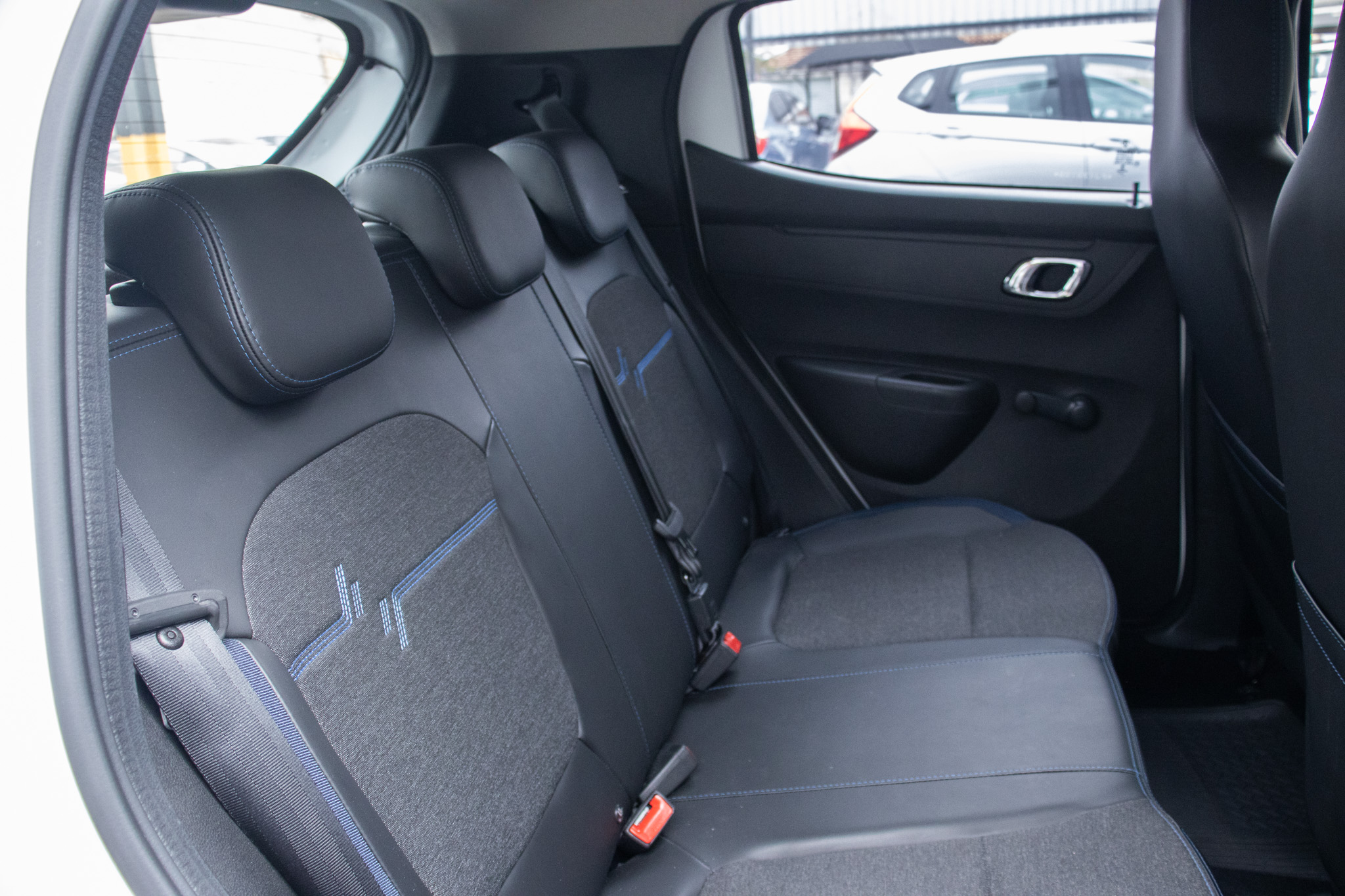 Renault-KWID-KWID Intense 1.0 Flex 12V 5p Mec.