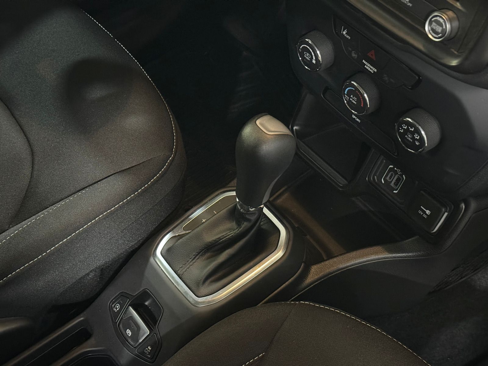 Jeep-RENEGADE-Renegade T270 1.3 TB 4x2 Flex Aut.