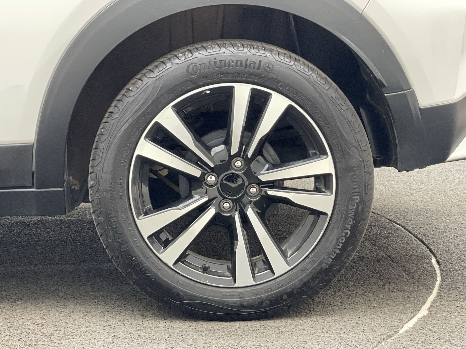 KICKS Exclusive 1.6 16V Flex Aut.