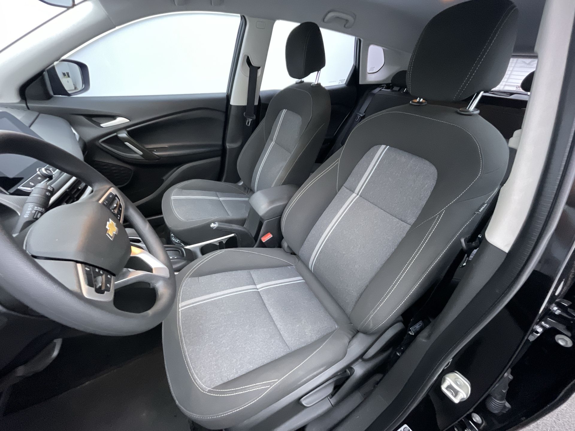 TRACKER LT 1.0 Turbo 12V Flex Aut.