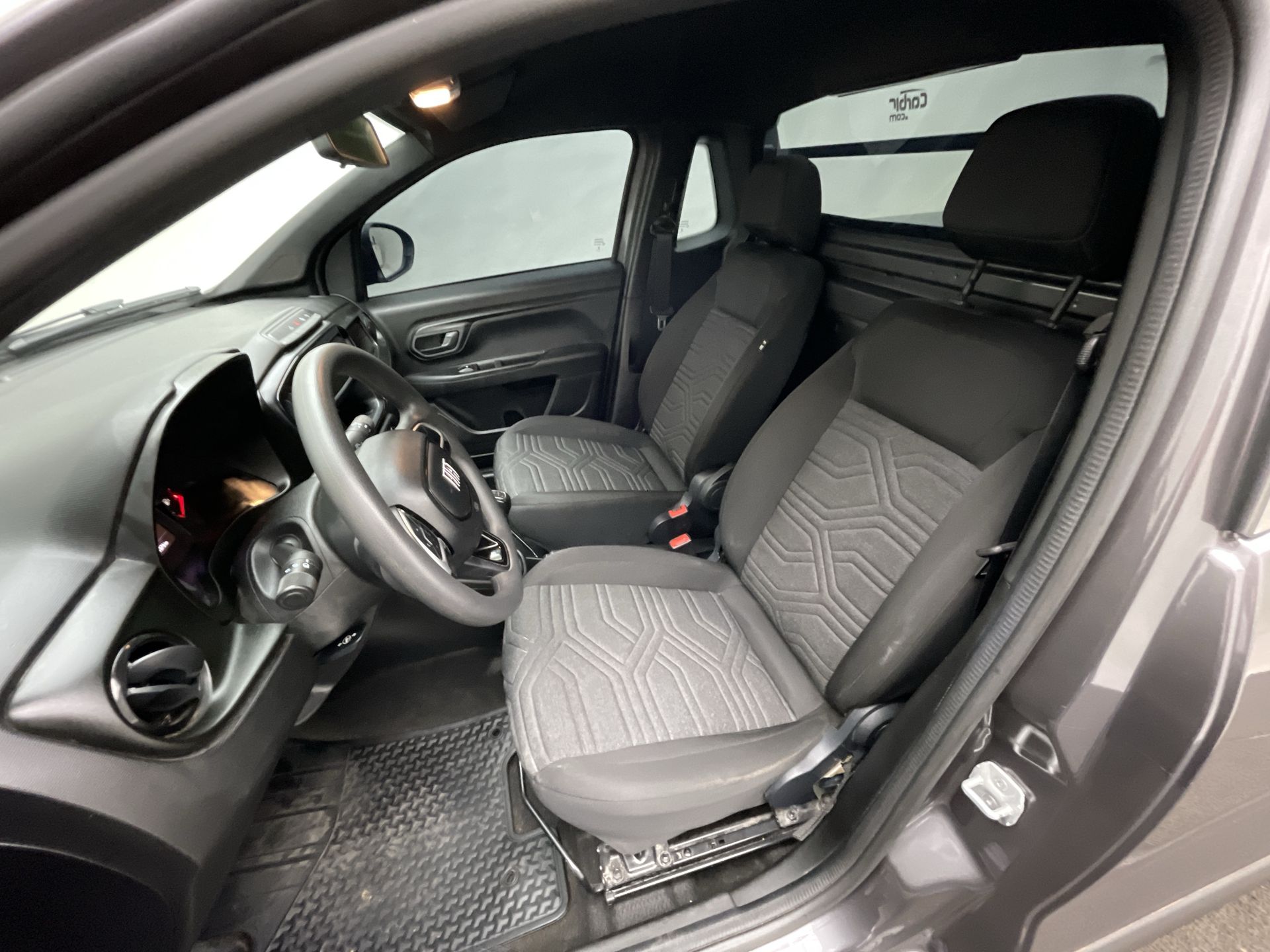 Strada Freedom 1.3 Flex 8V  CS Plus