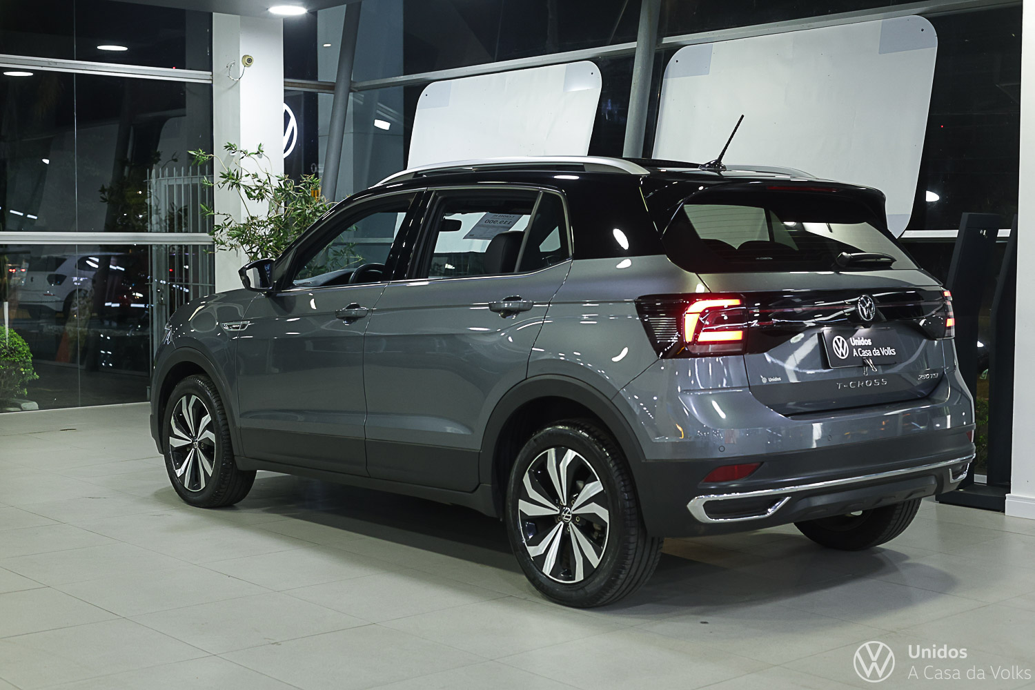 VW - Volkswagen-T-Cross-T-Cross Highline 1.4 TSI Flex 16V 5p Aut