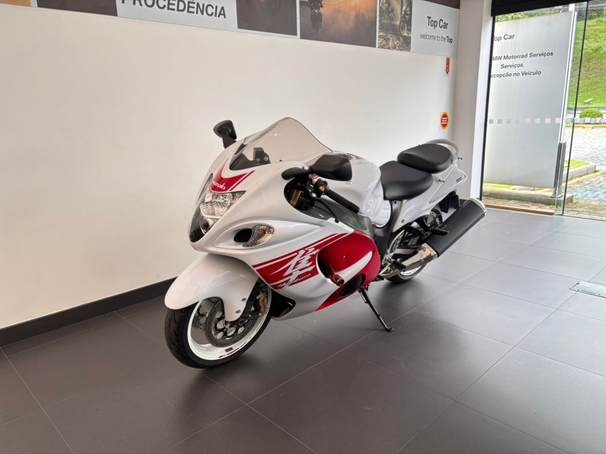 SUZUKI-Hayabusa GSX 1300R-.