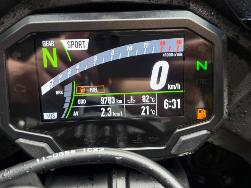 KAWASAKI-ZX-NINJA ZX-10R