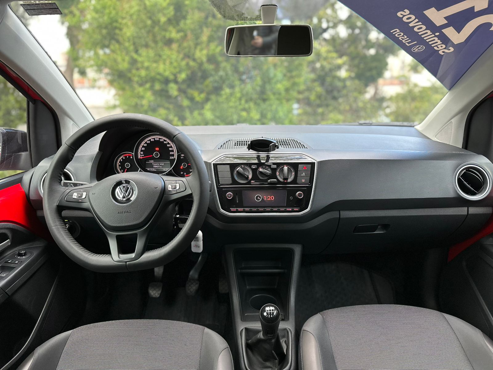 VW - Volkswagen-up!-up! Xtreme 1.0 TSI Total Flex 12V 5p