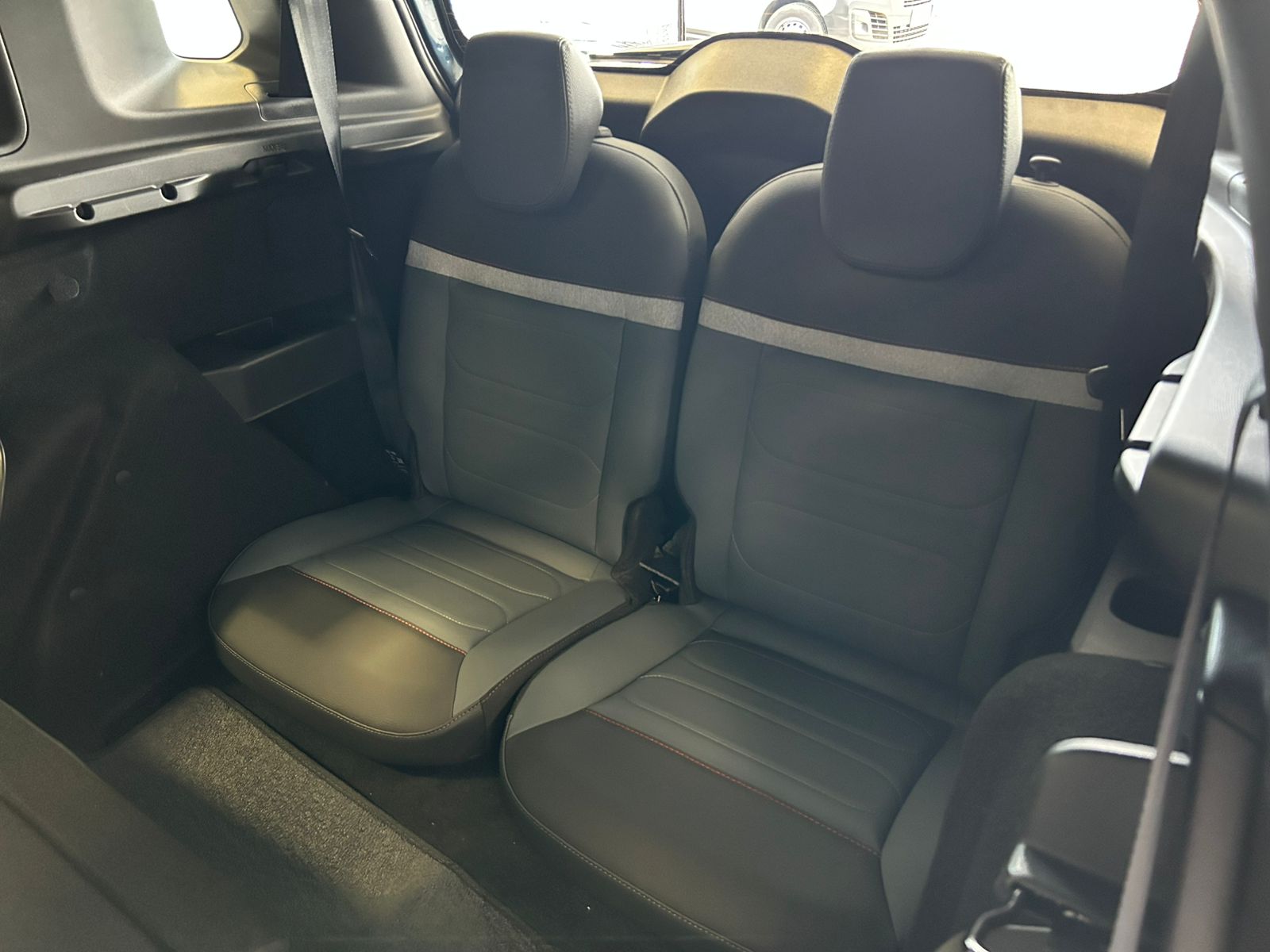 Citroën-AIRCROSS-C3 AIRCROSS 7 Shine 1.0 Flex TB 200 Aut.