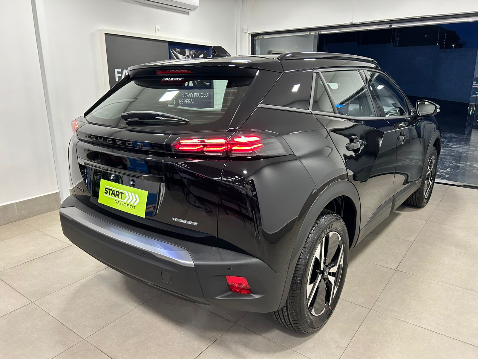 Peugeot-2008-2008 Active 1.0 Turbo Flex 5p Aut.