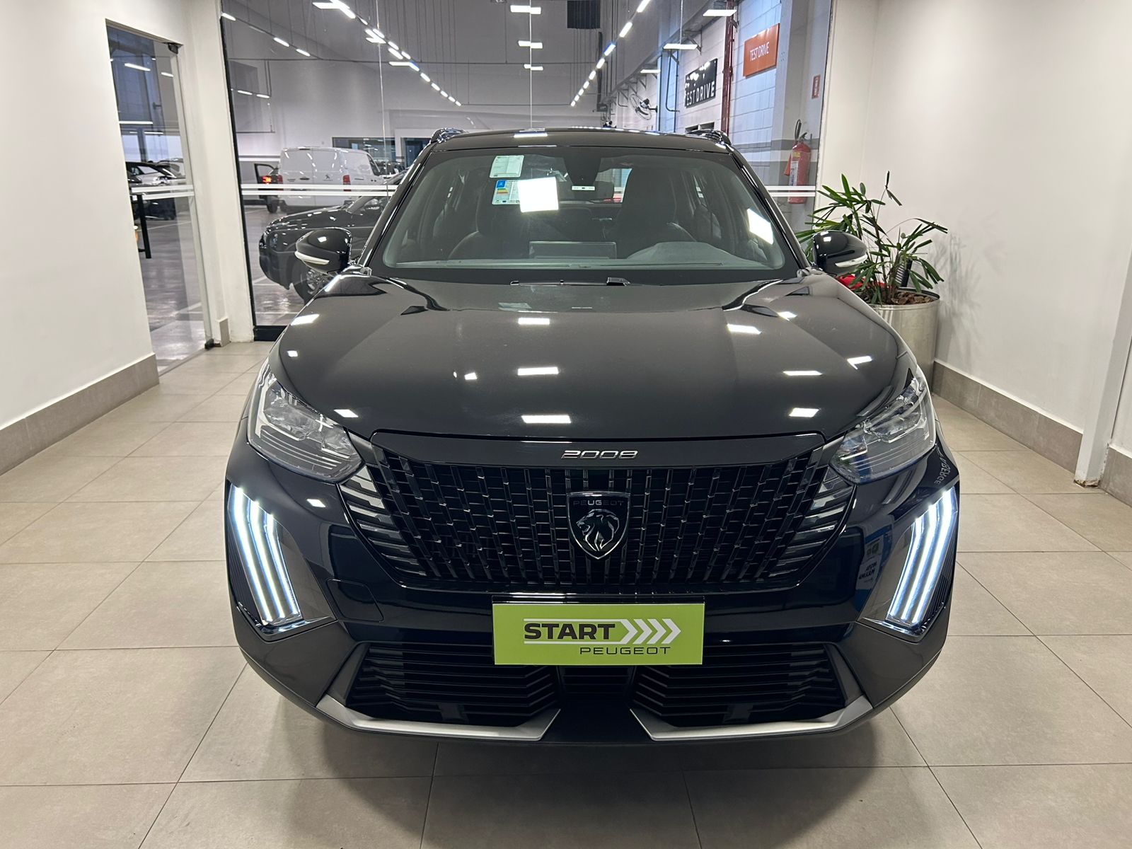 Peugeot-2008-2008 Active 1.0 Turbo Flex 5p Aut.