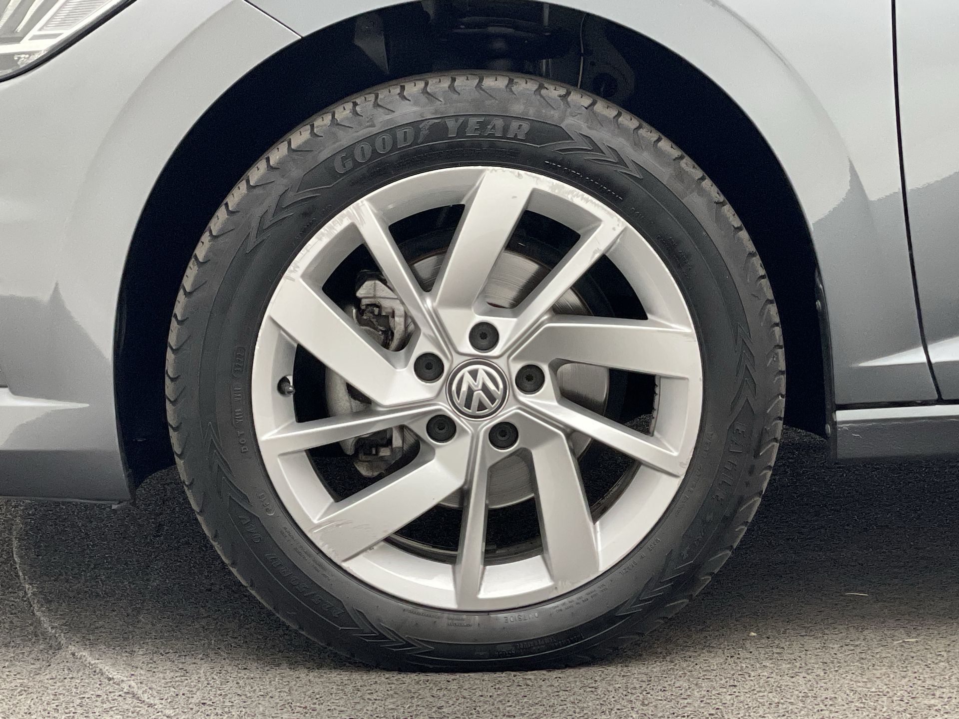 VW - Volkswagen-JETTA-JETTA Comfort. 250 TSI 1.4 Flex 16v Aut.