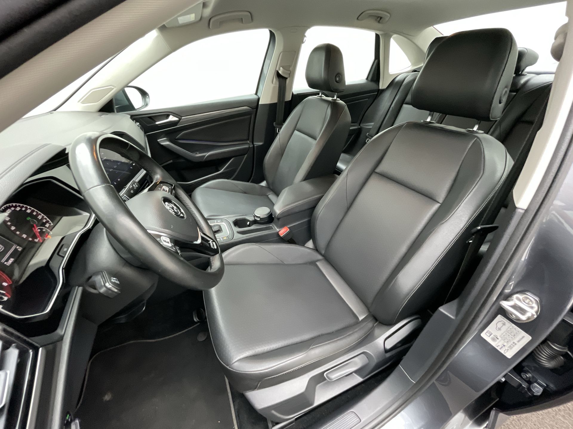 VW - Volkswagen-JETTA-JETTA Comfort. 250 TSI 1.4 Flex 16v Aut.