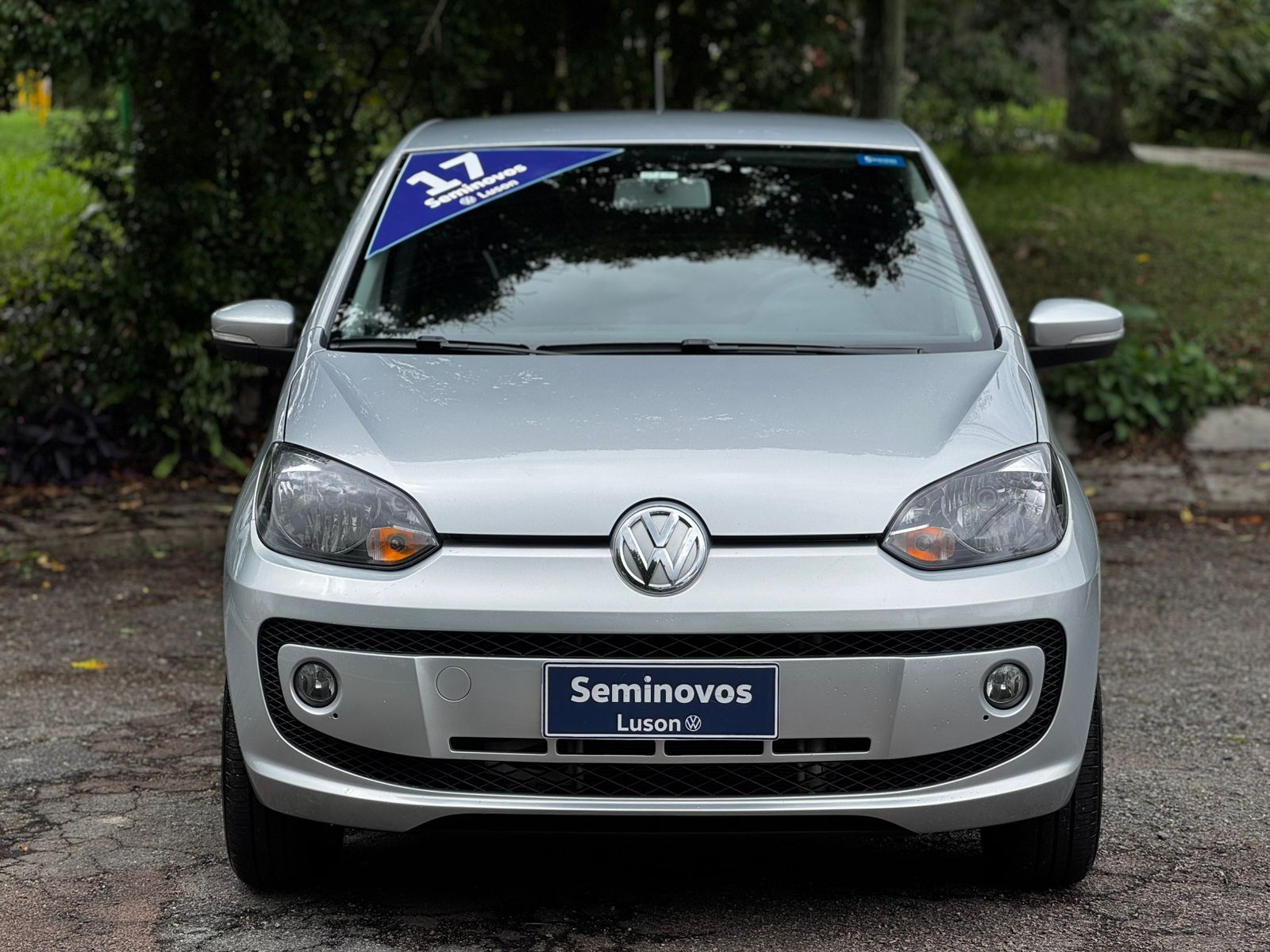 VW - Volkswagen-up!-up! move 1.0 TSI Total Flex 12V 5p