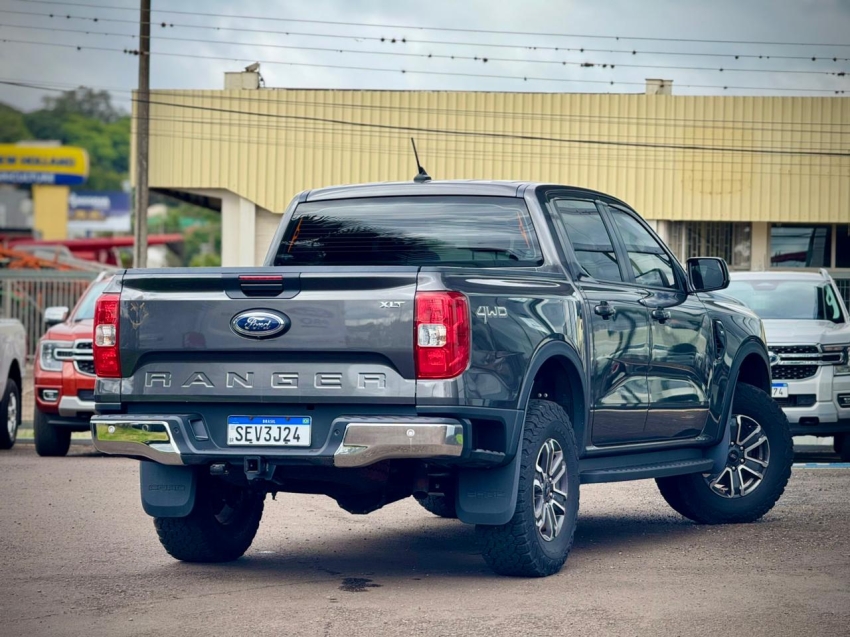 Ford-RANGER-3.0 V6 TURBO DIESEL CD XLT 4X4 AUTOMÁTICO