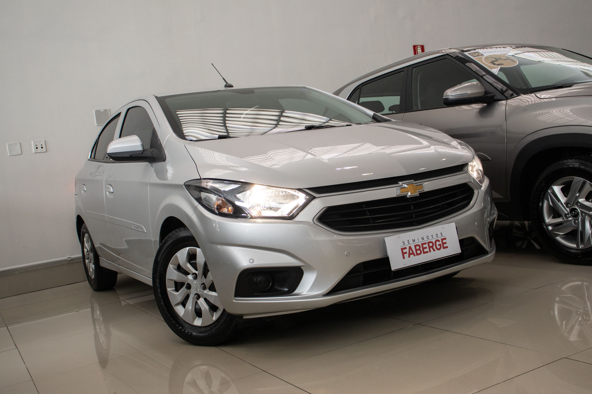 GM - Chevrolet-ONIX-ONIX HATCH LT 1.0 12V TB Flex 5p Mec.