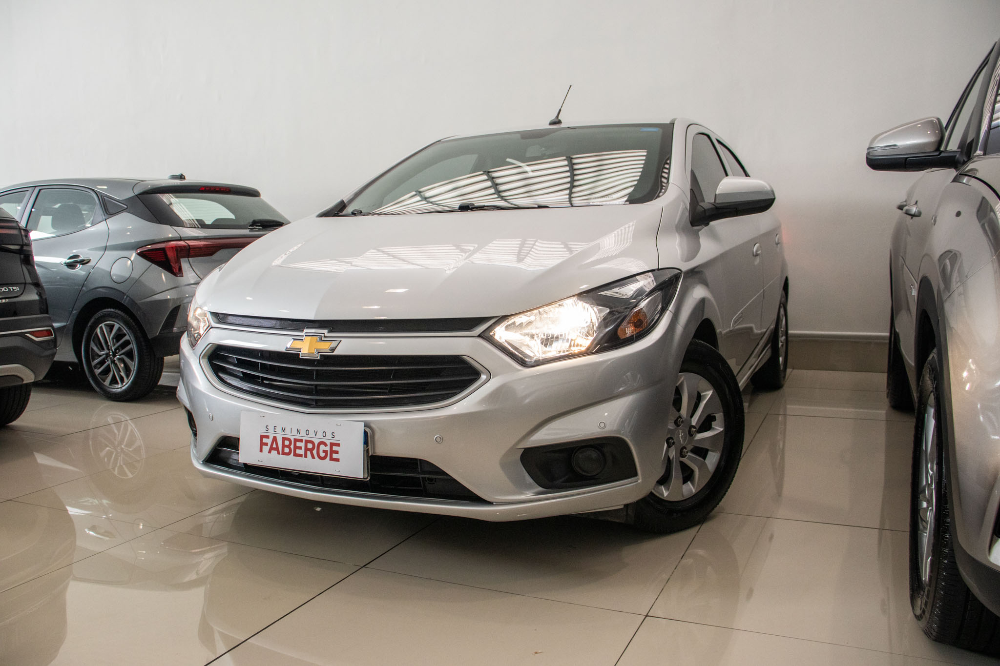 GM - Chevrolet-ONIX-ONIX HATCH LT 1.0 12V TB Flex 5p Mec.