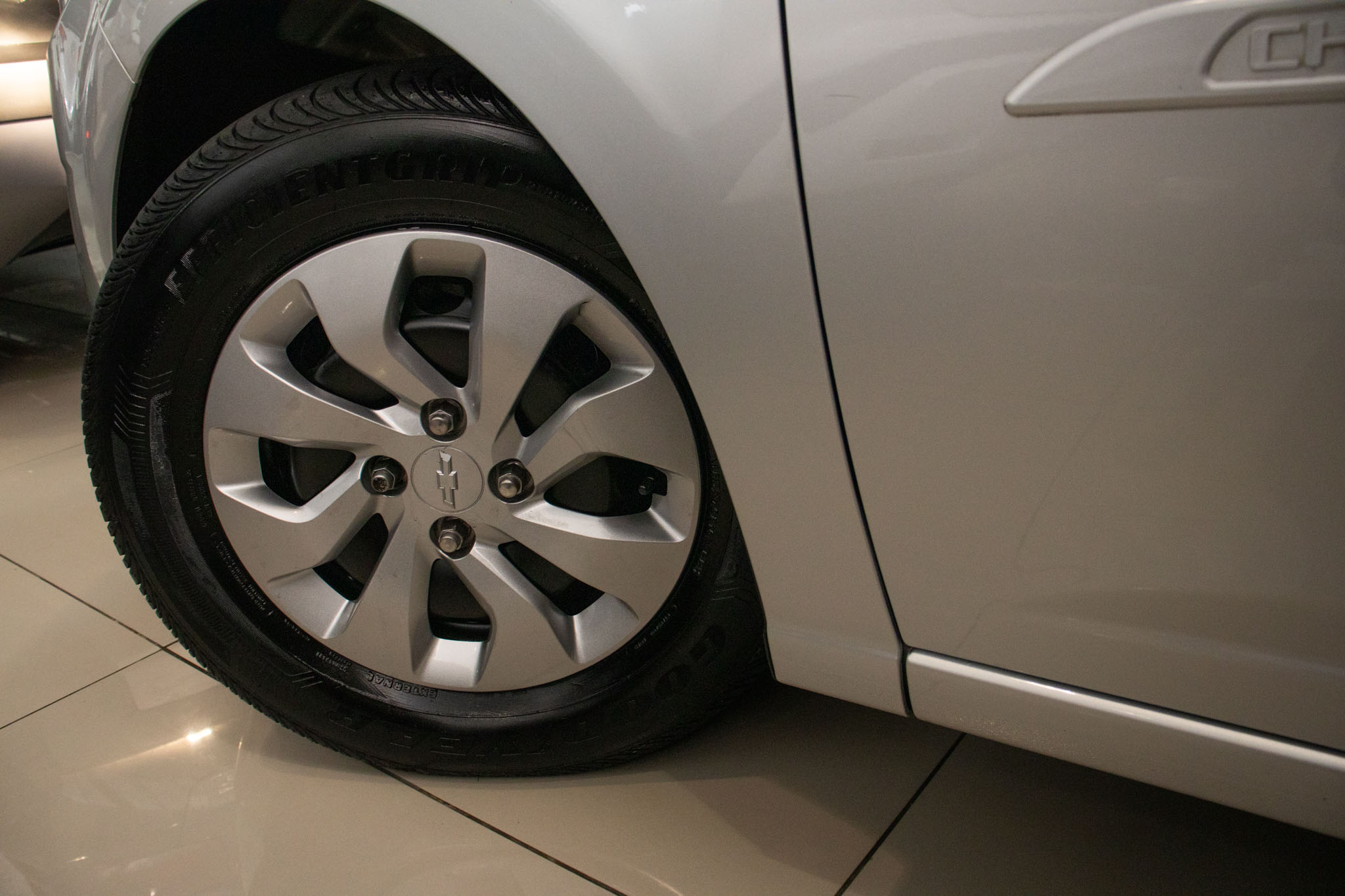 GM - Chevrolet-ONIX-ONIX HATCH LT 1.0 12V TB Flex 5p Mec.