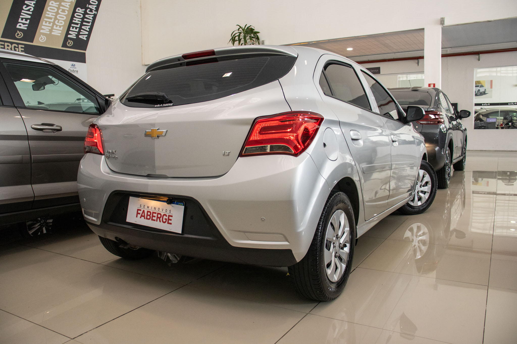 GM - Chevrolet-ONIX-ONIX HATCH LT 1.0 12V TB Flex 5p Mec.