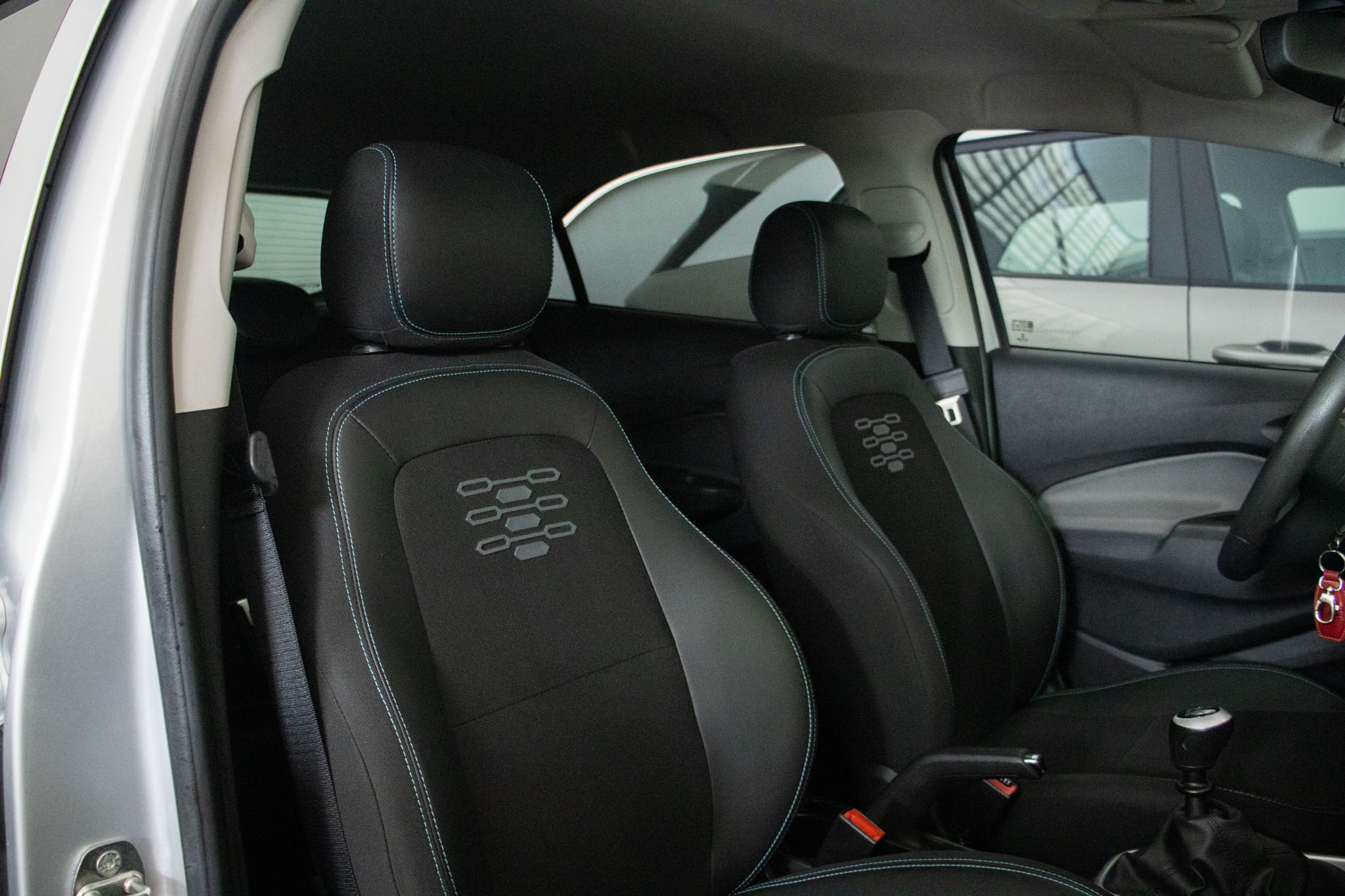 GM - Chevrolet-ONIX-ONIX HATCH LT 1.0 12V TB Flex 5p Mec.