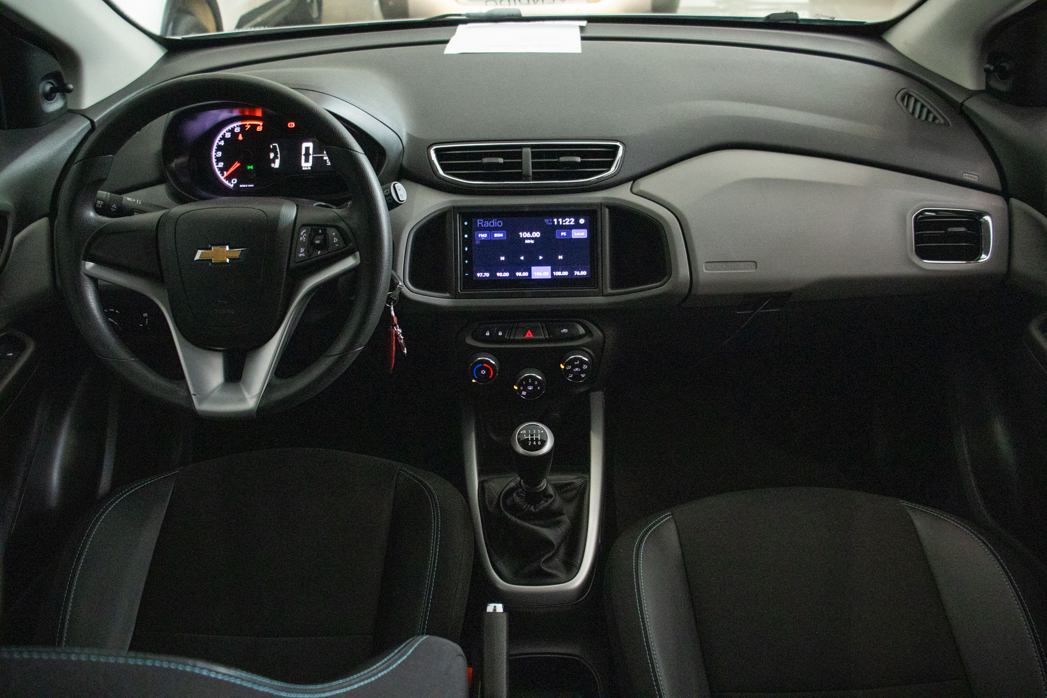 GM - Chevrolet-ONIX-ONIX HATCH LT 1.0 12V TB Flex 5p Mec.